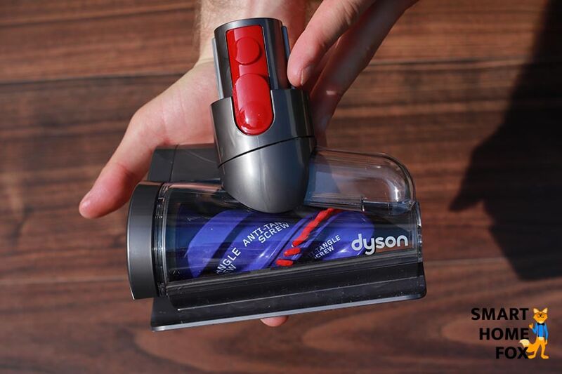 Мини-щетка или насадка от Dyson для очистки от волос
